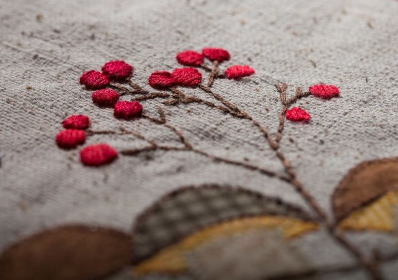 75623e06ab8042bd6df45ca48ai1-dlya-doma-interera-panno-na-stenu-ezhik