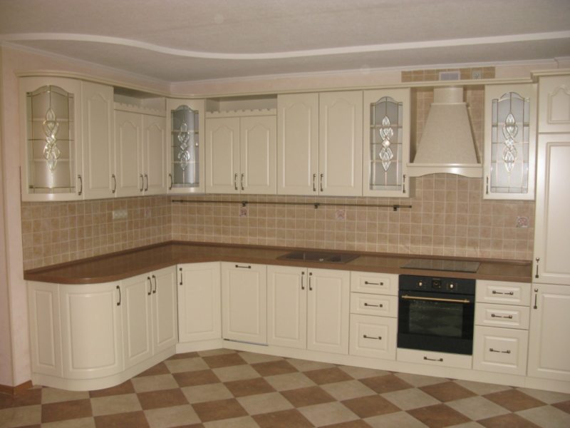 Beige kitchen (2)