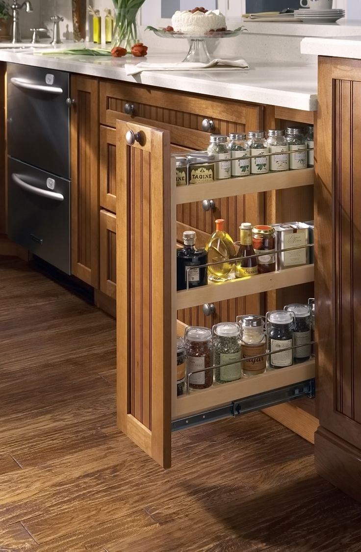 vydvizhnye_korziny_dlya_kukhni-43