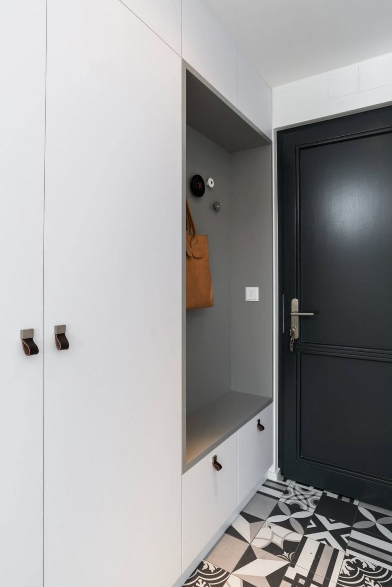 feaa5e4ff6ad5e6fa644d749ccfc6462 ниша в коридоре