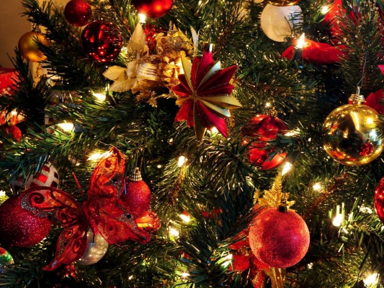 Как украсить комнату к новому году: украшение дома на Новый год