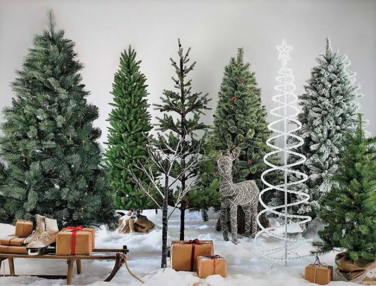 Как выбрать и украсить елку на Новый год 2022 + Советы по самостоятельному изготовлению