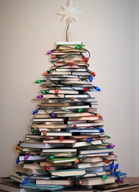 Как выбрать и украсить елку на Новый год 2022 + Советы по самостоятельному изготовлению