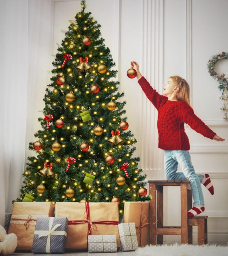 Как выбрать и украсить елку на Новый год 2022 + Советы по самостоятельному изготовлению