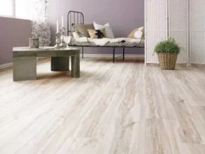 Какие напольные покрытия лучше для прихожей частного дома